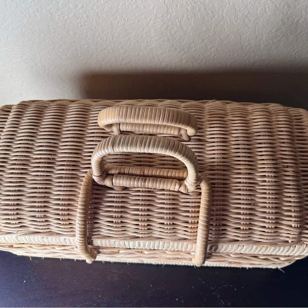 Vintage Wicker / Rattan Woven Picnic Basket w Handles, Needlework Storage, Craft